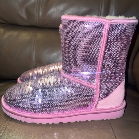 UGG Australia sequential Ankle Boots, Women’s Size 6 - Picture 1 of 7